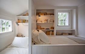 26 Desain Kamar Tidur Sempit Minimalis Sederhana | Desainrumahnya.com