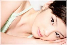 ผิวขาว อาหารเสริมผิวขาว ผิวเด้ง เนียน ขาวใส