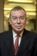 Alastair Ross Goobey CBE was appointed as the first President of The ... - RossGooby06-200