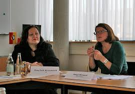 Organisieren Veranstaltungen bei der Bürgerwoche in Denzlingen (von links): Prof. Kricheldorff von der IAF und die Leiterin des Bauamts, Helga Monauni.