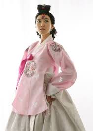 korean haristyle and hanbok Images?q=tbn:ANd9GcQc3gVyh3ZJzTcHlVikEt89-8veh8kz-wJMIa3u-cZFWKQN9uUz