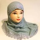 Ensemble hidjab gris orné de