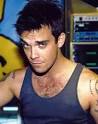 Robbie Williams reveals love for painting - images?q=tbn:ANd9GcQds74DePXIObBFKViYkqp52N2ndRWkRWFwhrXBtSE1X9gDHHECYQUCM6U