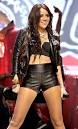 miley cyrus flashes