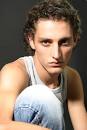 Mihai Stanescu este un tanar actor roman, nascut in 1983 la Ploiesti, ... - celebritati_Mihai%20Stanescu