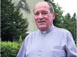 Pfarrer Klaus Denner betreut in seinem Ruhestand soziale Projekte ...