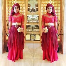 Intip Cara Memakai Jilbab Untuk Kebaya Pesta Masa Kini
