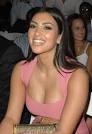 90453601 kim kardashian tits