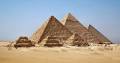 350px-All_Gizah_Pyramids-2.jpg