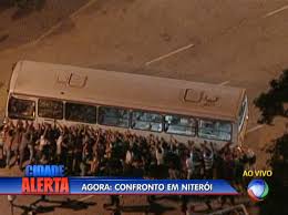 Imagens mostram quadrilha de mulheres furtando gr&aacute;vida no Rio ...