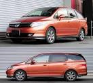 voiture dans un champ