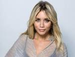 http://static.go4celebrity.com/wallpapers/Ashley-Olsen/Ashley-Olsen-009.jpg