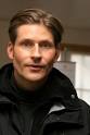 This is the photo of Crispin Glover. Crispin Glover was born on 01 Apr 1964 ... - crispin-glover-112418