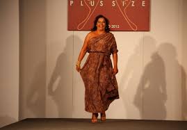 Gordinhas agarram sarados em desfile GG - Foto 1 - Moda e Beleza ...