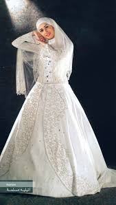 أزياء رائعة للعروس المحجبة Images?q=tbn:ANd9GcQtsy1fjY53p0s-A-Ahb1T5KA8DKhQ2xu22hwsQ6MH70wu_743R0SQdydsfPw