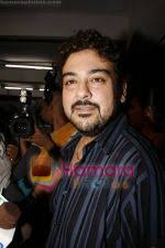 ... Adnan Sami's mother Naureen Khan was wrongly prevented from boarding an ... - thumb_Adnan Sami at Khushboo on Location in Fun on 9th June 2008(3)