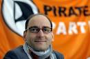 Johannes Ponader, Bundesgeschäftsführer der Piraten, freut sich über den ...