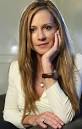 http://savinggrace.edogo.com/wp-content/uploads/2010/08/1993hollyhunter.jpg