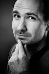 Andre Schmidt lebt in Köln. Er liebt klassische Songwriter wie Kurt Weill ... - images?q=tbn:ANd9GcQwgql7uMXDmj1vYBVXcgnVIPQKlnePSm4jA1YLomvzowsA4a8myKc4JAA