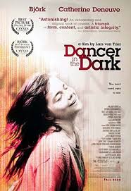 USA/2000/PGAn east European girl goes to America with her young son, expecting it to be like a Hollywood film.