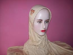 Aneka Jilbab Cantik Harga Murah di Raisha Silver