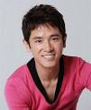 俳優の西村和彦さんです。