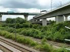 Interlaced roads and rails - via Daymix
