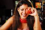 MALLU ANGEL NAYANTHARA - CLEAVAGE, NAVEL, ASS Show Photos!
