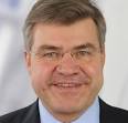 Dirk Lindemann, Kienbaum - images?q=tbn:ANd9GcR38iyqbT6uIEUCrifPiGnLpRjrYBPhNPSRusOg0V3csuA-6IPyRNjYZg