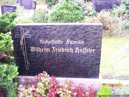 Grab von Wilhelm Friedrich Hasseler (-), Friedhof Hollen-alter ...