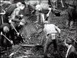 BBC ON THIS DAY | 21 | 1966: Coal tip buries children in Aberfan