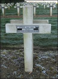 La sépulture de Julien Lefebvre La sépulture d\u0026#39;Henri (Julien) Lefebvre, le plus jeune soldat tué en février 1916 : 18 ans. - Maucourt_Lefebvre_Henri