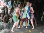 http://upload.wikimedia.org/wikipedia/commons/9/99/Haw_Par_Villa_30,_Nov_06.JPG