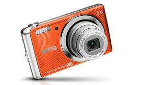 Concursuri online: Castiga 4 aparate foto BenQ S1420
