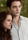 Edward (Robert Pattinson).