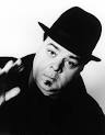 David Thomas is still lead singer in Pere Ubu, and in recent times he's ... - davidthomas