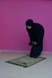 muslim praying nude|Egypt\u0027s \u0027nude poser\u0027 ridicules the Muslim call to prayer