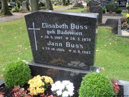 Grab von Elisabeth Buss (geb. Badewien) (20.05.1907-29.03.1978 ... - wo113