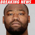 TMZ has confirmed Oakland Raiders superstar Tommy Kelly -- one of the NFL's ... - 0916_tommy_kelly_bn-1