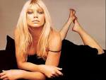 Peta Wilson Picture 0