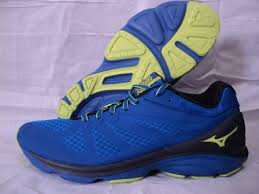 harga jual sepatu mizuno running original