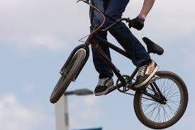 Cara Bermain Atraksi Sepeda BMX - 46863