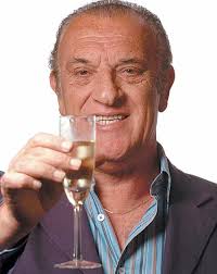 images?q=tbn:ANd9GcRFQuRdLiwLQMZPORNLRRG0SeKL4e3dC_WzdKj1FQ-P0ctlbTguwQ