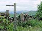 Footpath fingerpost, Jackson's Lane. Marking the start of the Kildwick Moor - via Daymix