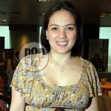 Actress Sylvia Sanchez and her family trapped in their house ... - 421ed1c1e
