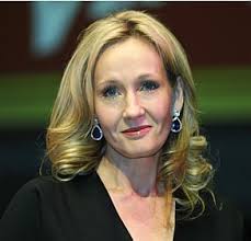 J. K. Rowling prepara novo livro de suspense - AP. AP. J. K. Rowling prepara novo livro de suspense. A escritora J.K. Rowling, conhecida pela saga Harry ... - rowling2