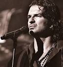 star Ricardo Arjona comes