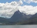 Monte Olivia, vu depuis le Canal Beagle. Cliquez sur l'image pour l'afficher - via Daymix