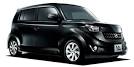 voiture dans un champ