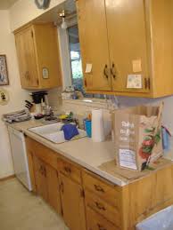 Kitchen cabinet in small kitchen space